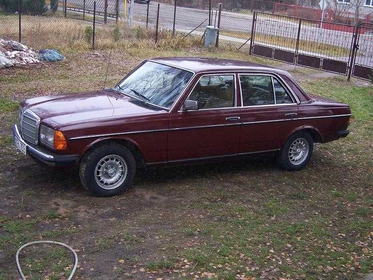 Mercedes 123 coupe komplet nowych wykładzin