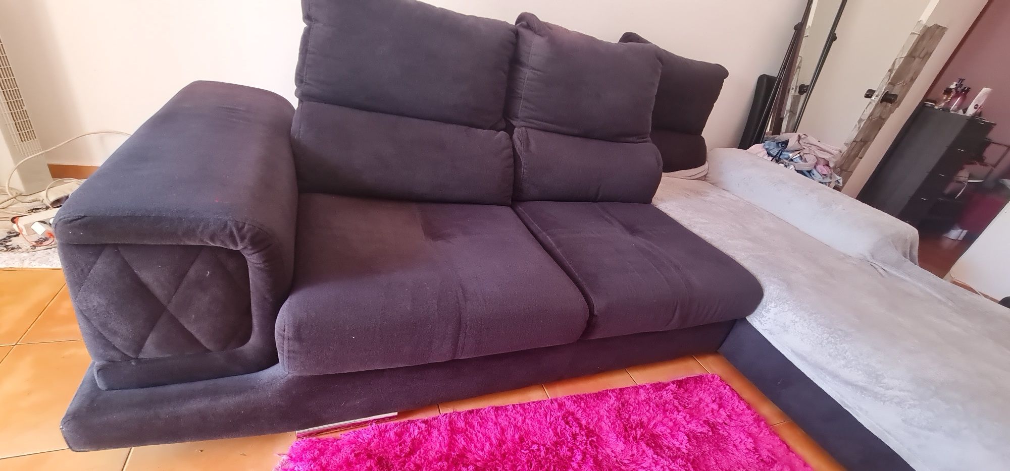 Estou a vender porque vau viver em Lisboa tenho que intregar a casa