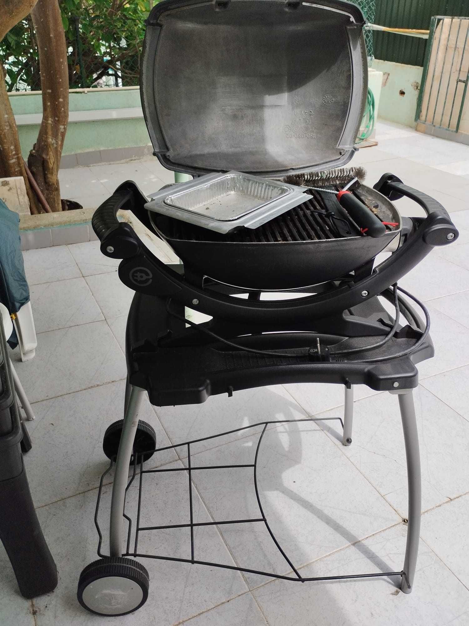 Grelhador elétrico Weber COM suporte/carrinho