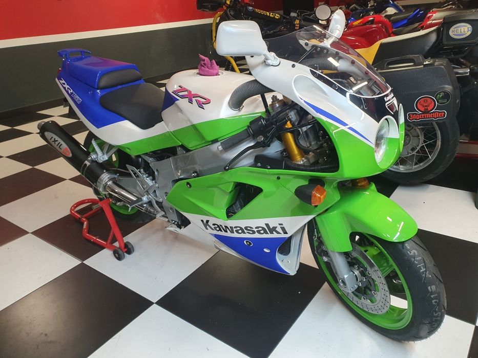 Kawazaki zxr 750