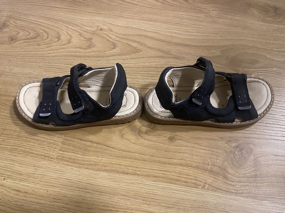 Sprzedam granatowe sandaly Lasocki 29