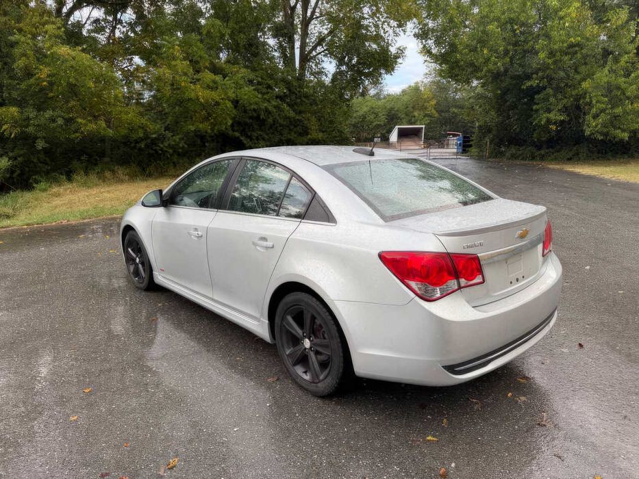 Chevrolet Cruze 2LT Auto      2015