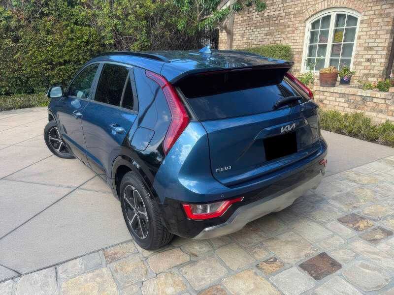 2023 Kia Niro SX