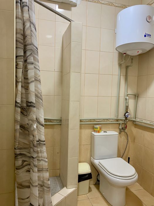 2к квартира подобово .Кіцмань.центр.