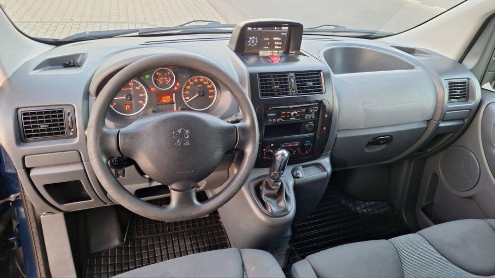 Peugeot Expert 2015r. 2.0HDI Automat Osobowy  2x przesuwne drzwi,klapa