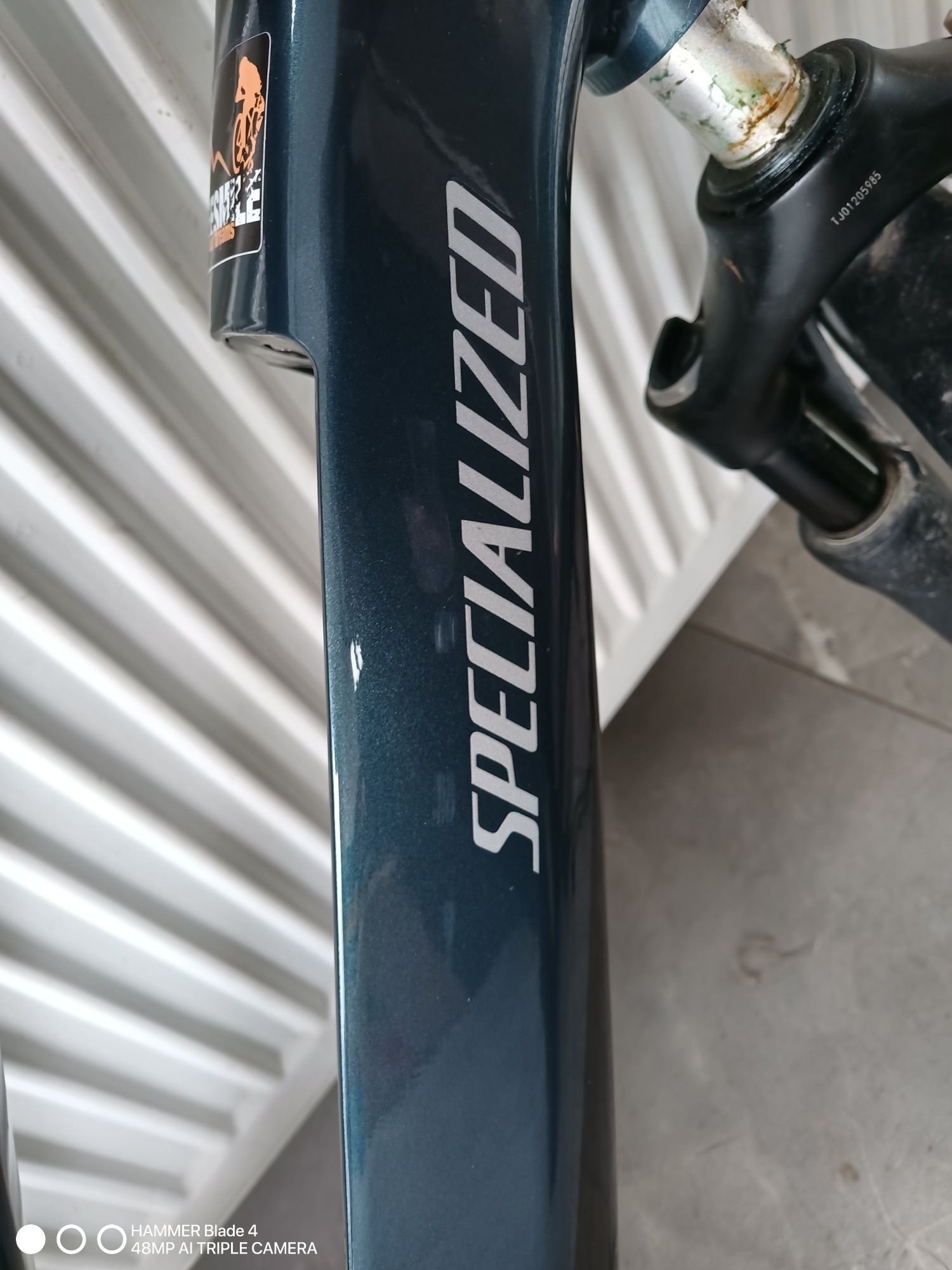 Rower elektryczny rama specialized como