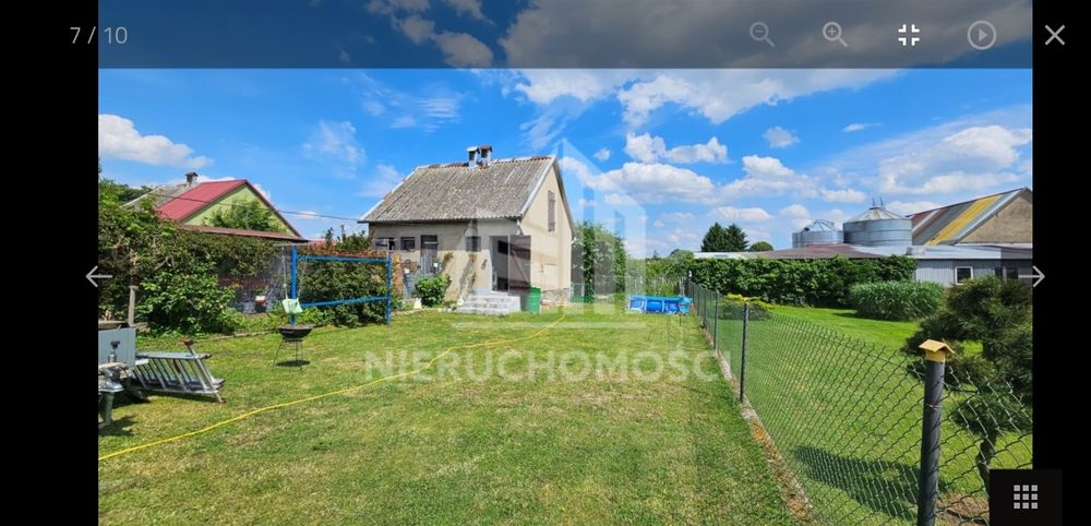 Sprzedam dom typu bliźniak wraz z pomieszczeniem gospodarczym