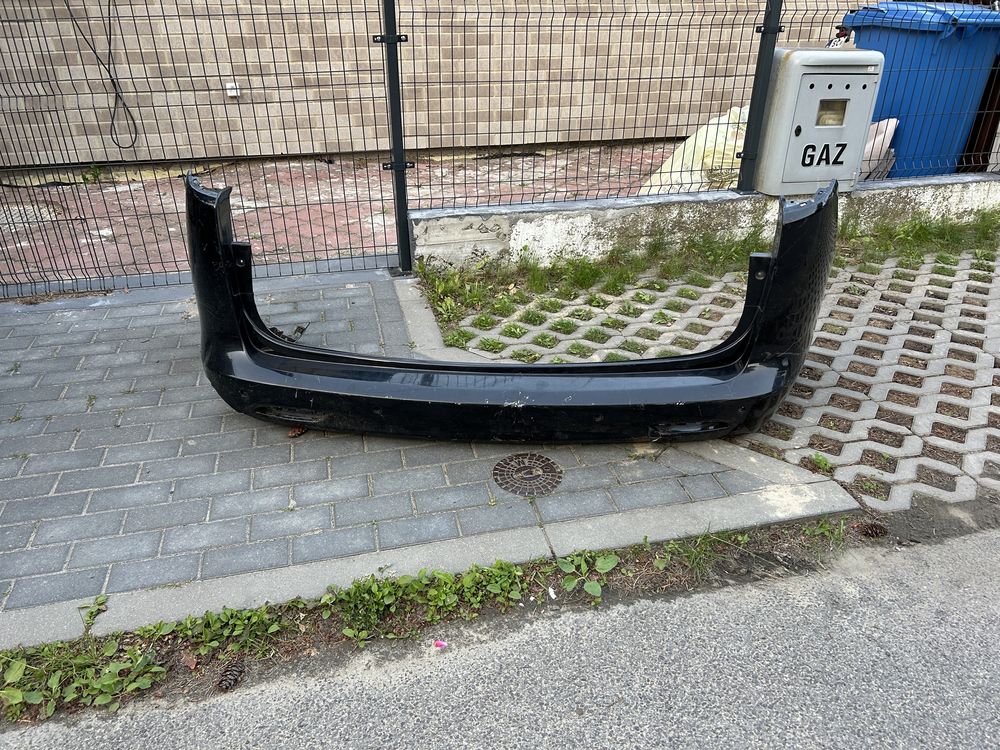 Zderzak tył Chrysler Pacifica przedlift