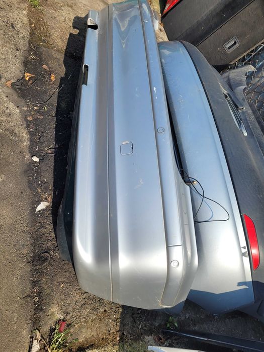 zderzak tył tylny do mercedesa w203 sedan 04 rok
