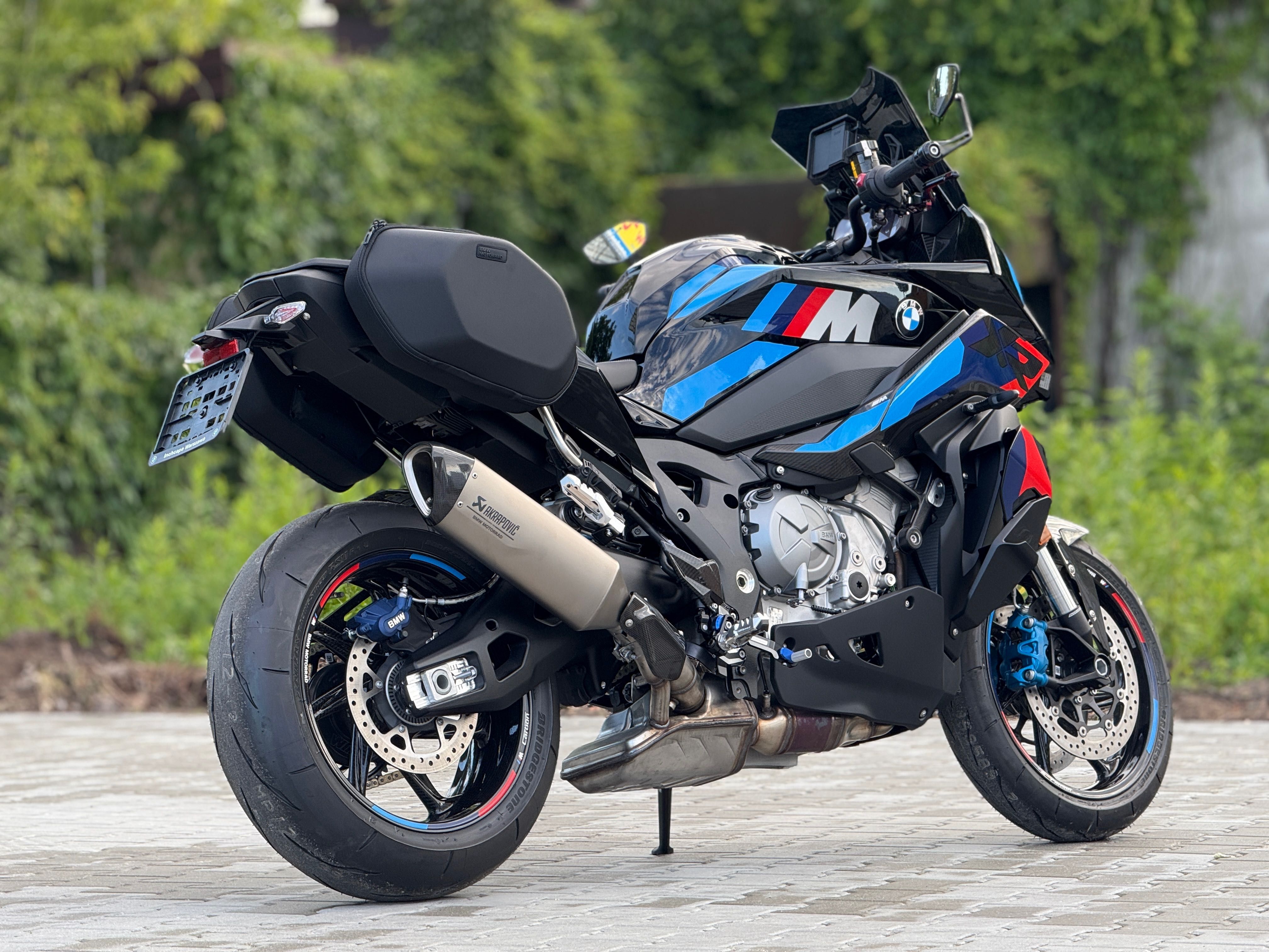 BMW M 1000 XR - Wypożyczalnia Wyjątkowych Motocykli - Warszawa