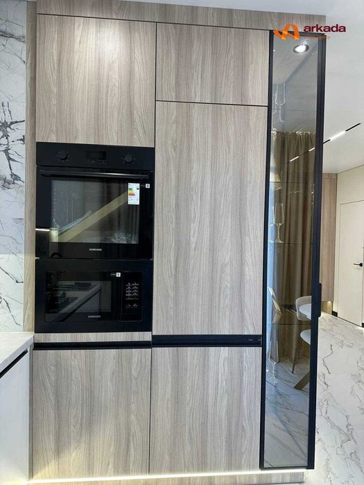 Продаю стильну 3 кімнатну квартиру в районі Озера з власною терасою!