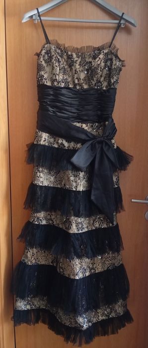 Vendo vestido de cerimónia tamanho S 75€