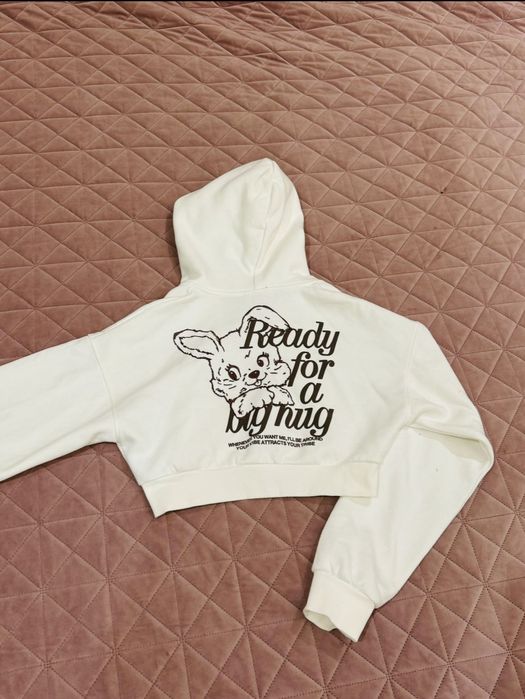 укорочена худі з капюшоном на блискавці від бренду Bershka XS