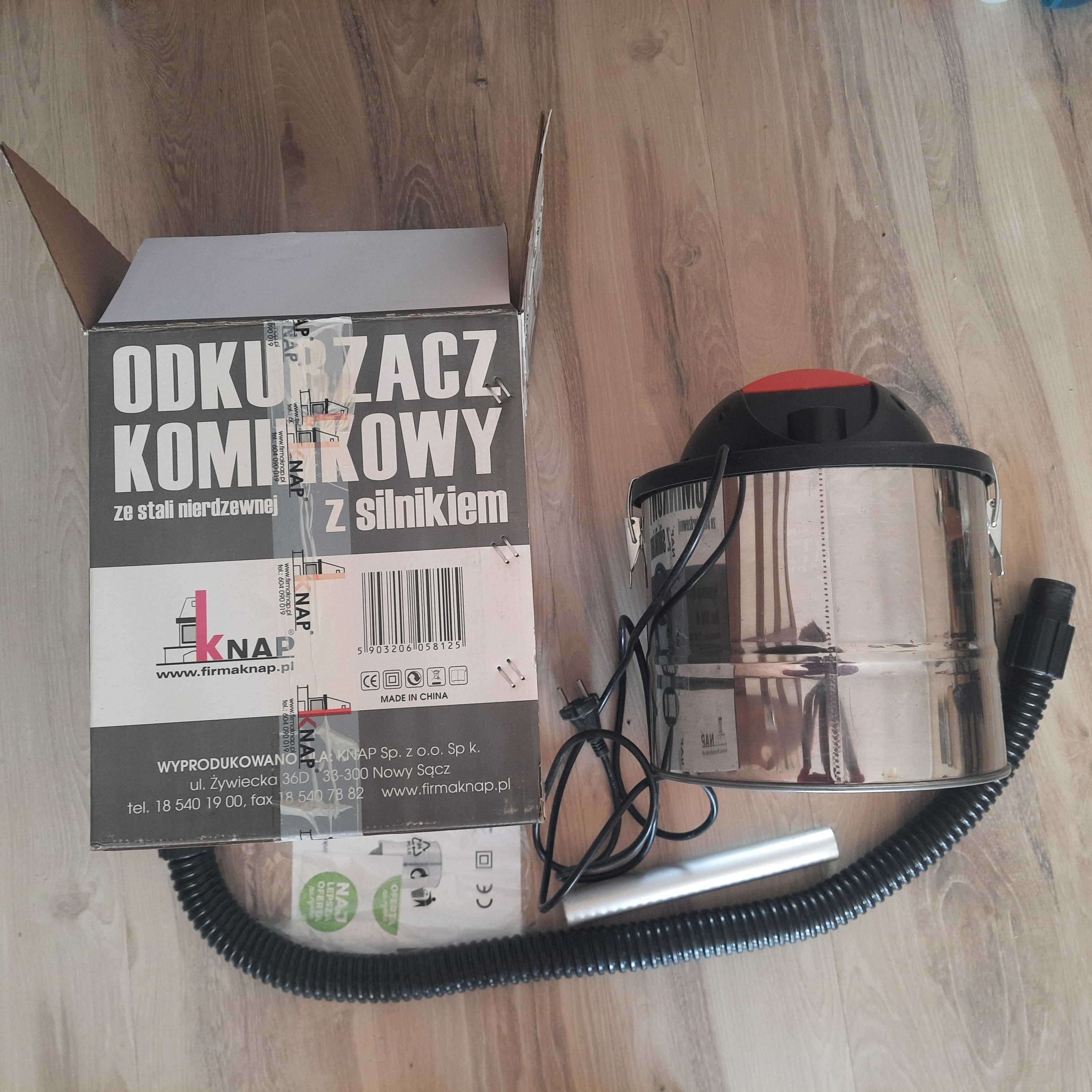Odkurzacz kominkowy ze stali nierdzewnej.