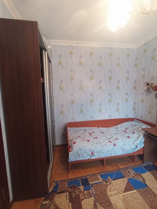 Здам кімнату двум дівчатам або двум хлопцям