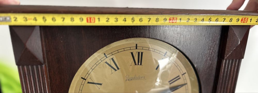 Relógio mecânico de Parede
