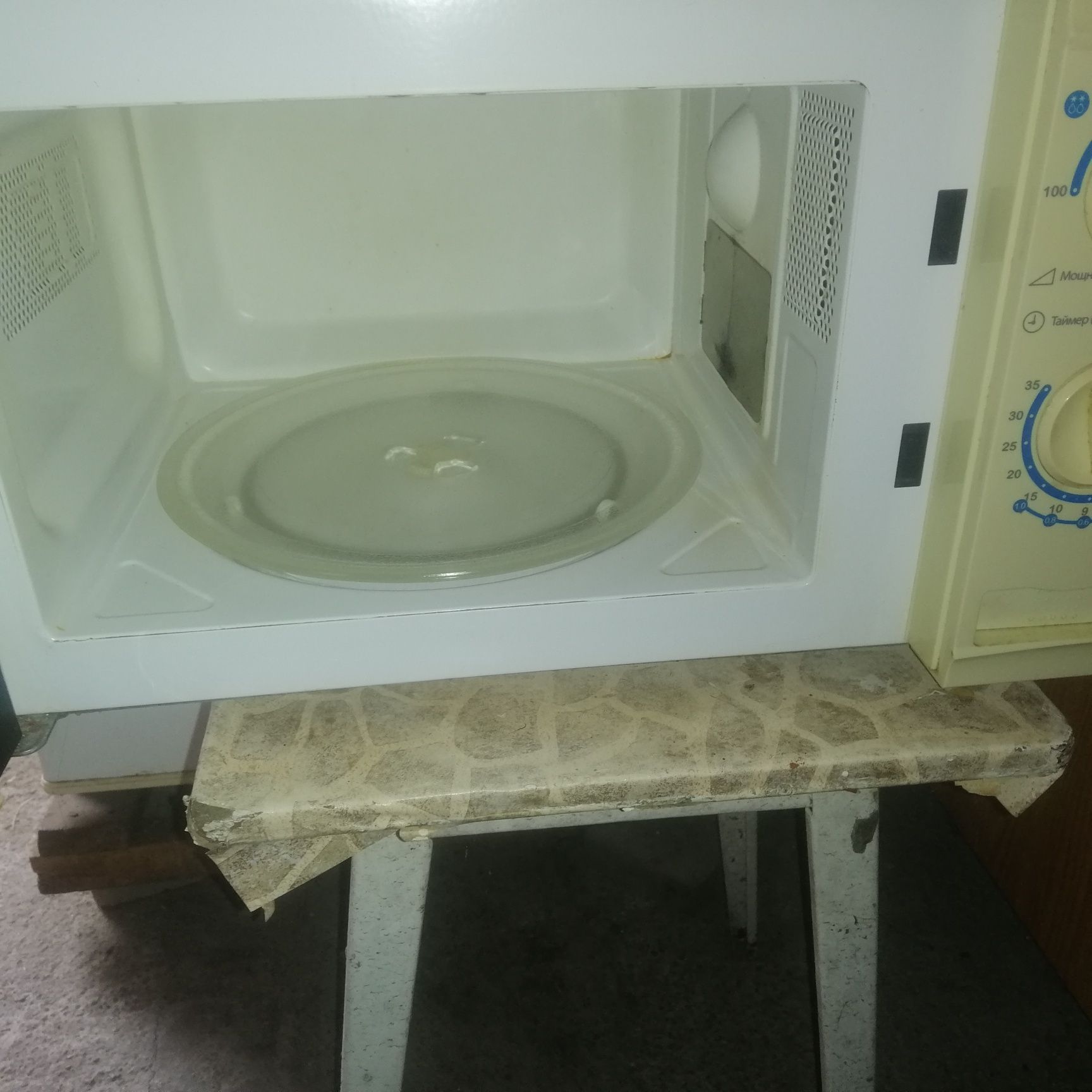 Микроволновка (Микроволновка печь) Samsung MW61FR)
