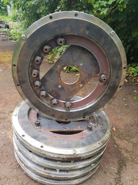 Продам круг поворотный