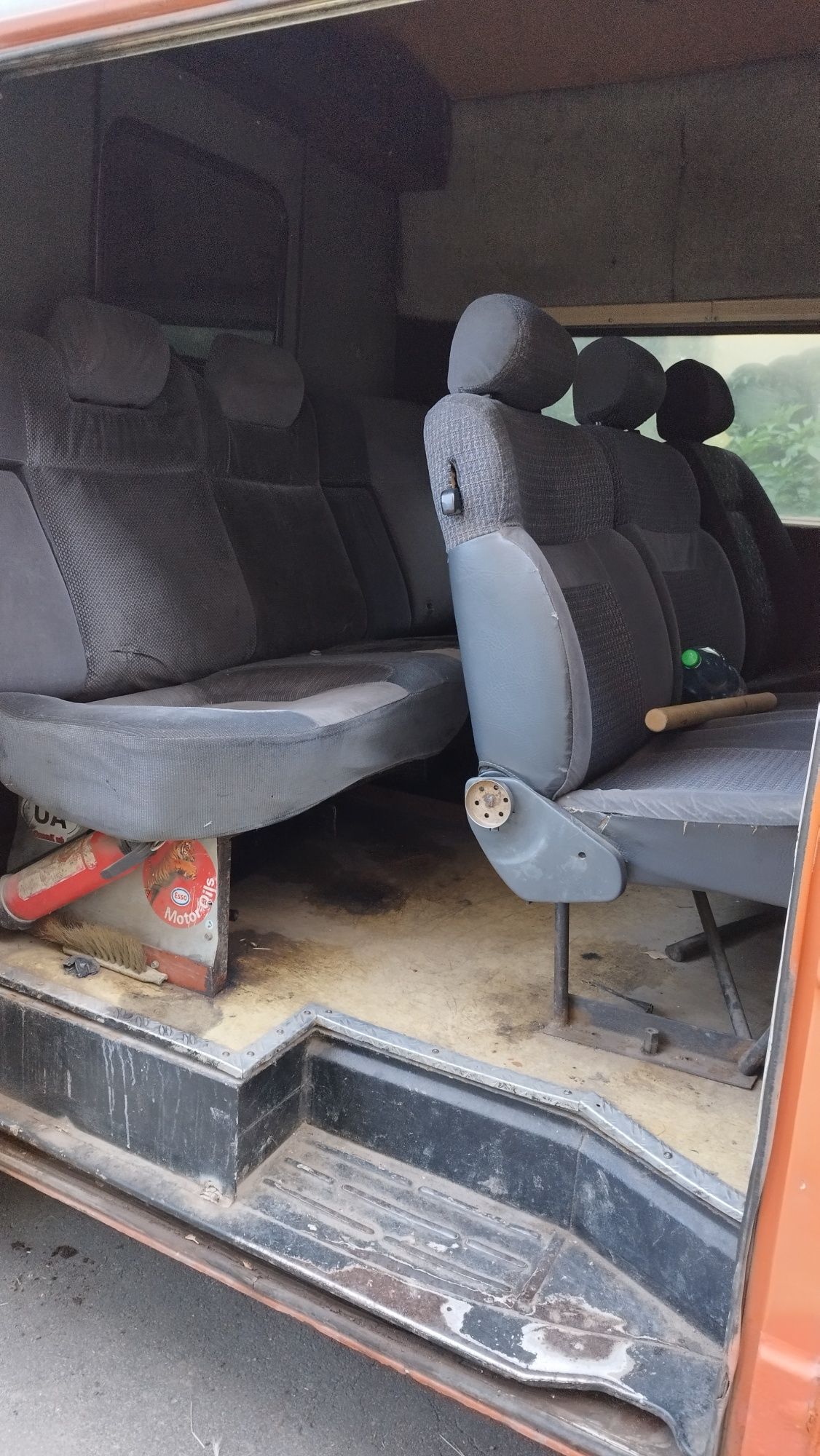 Продам бус  LT28 1987 р 2.4 tdi