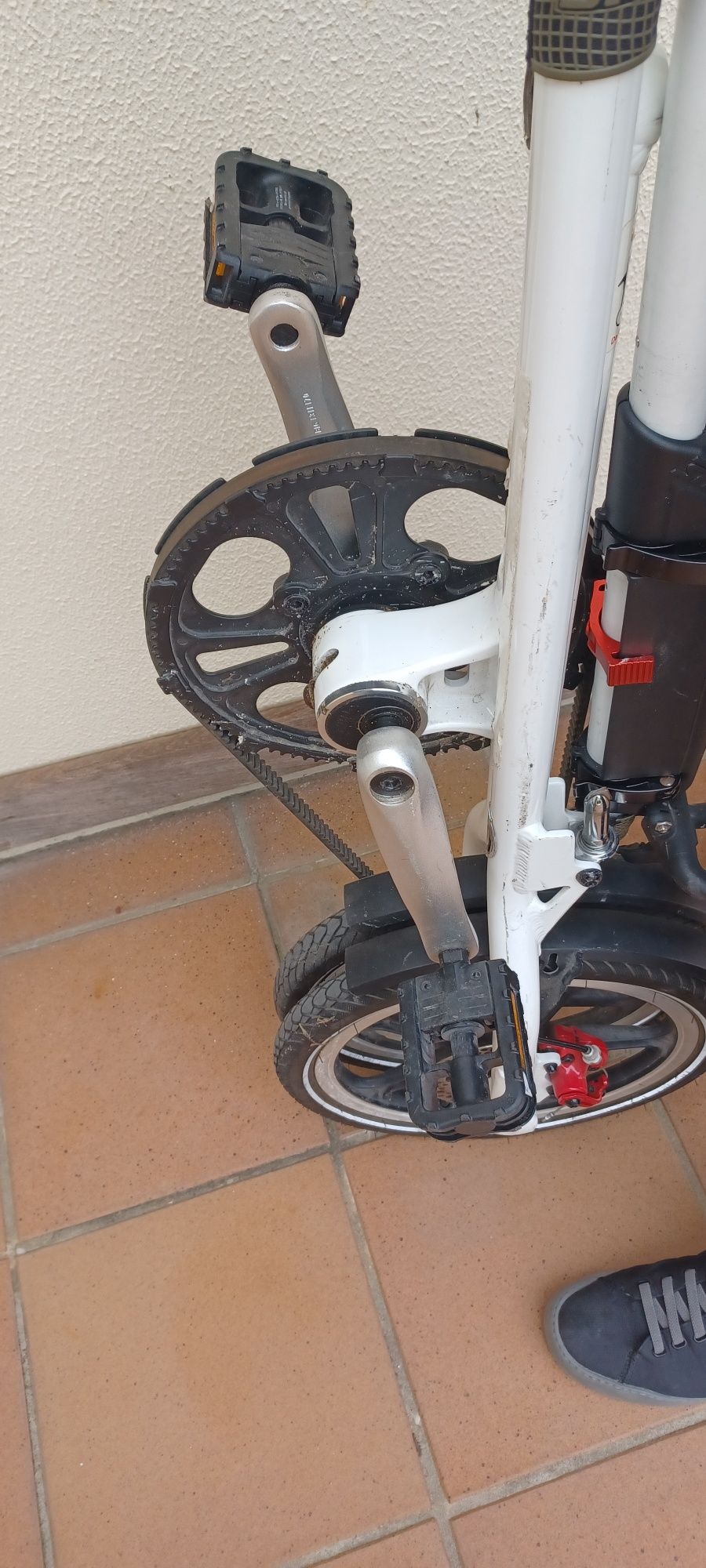 Strida Lt branca , bicicleta dobrável