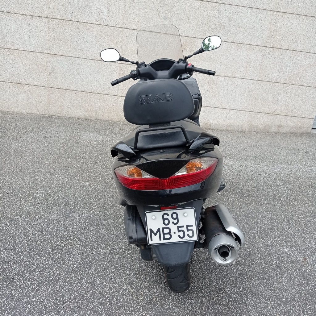 Suzuki Burgman 2012