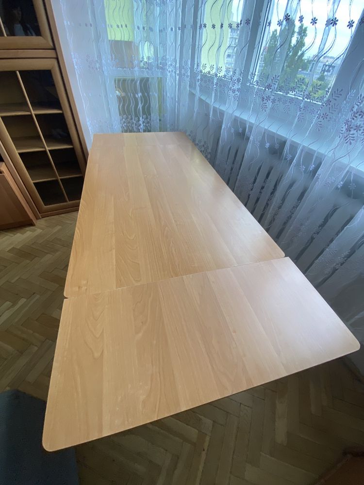 Stoł rozkladany do salonu