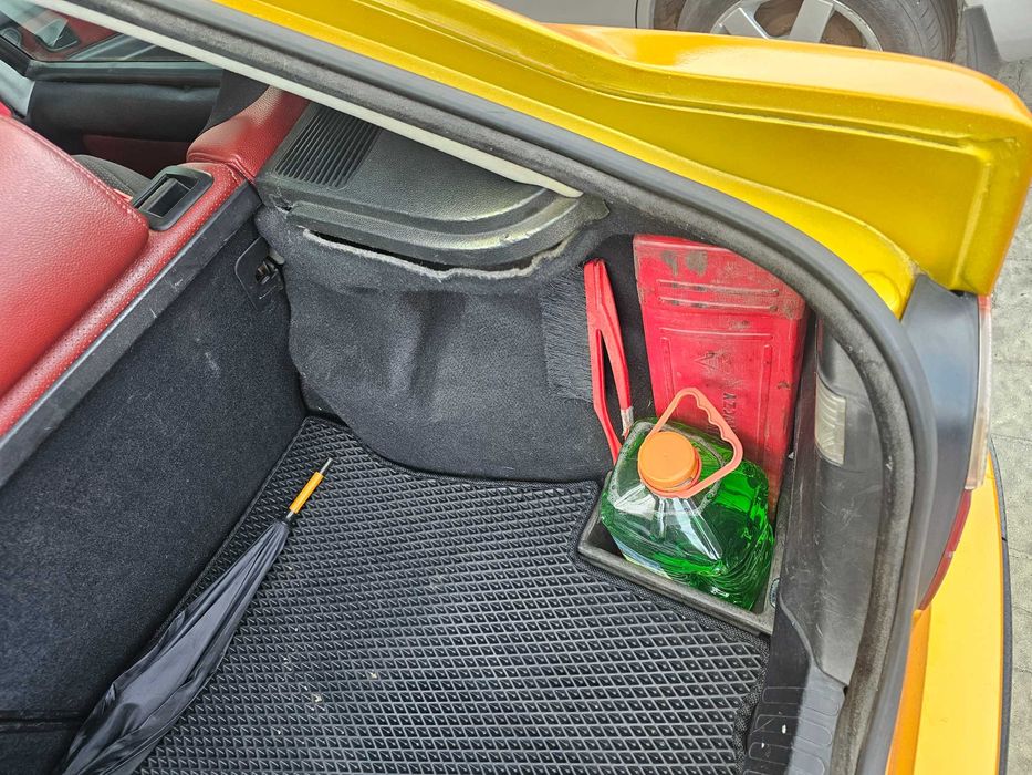 Ущільнювач багажніка bmw e36 compact 316i