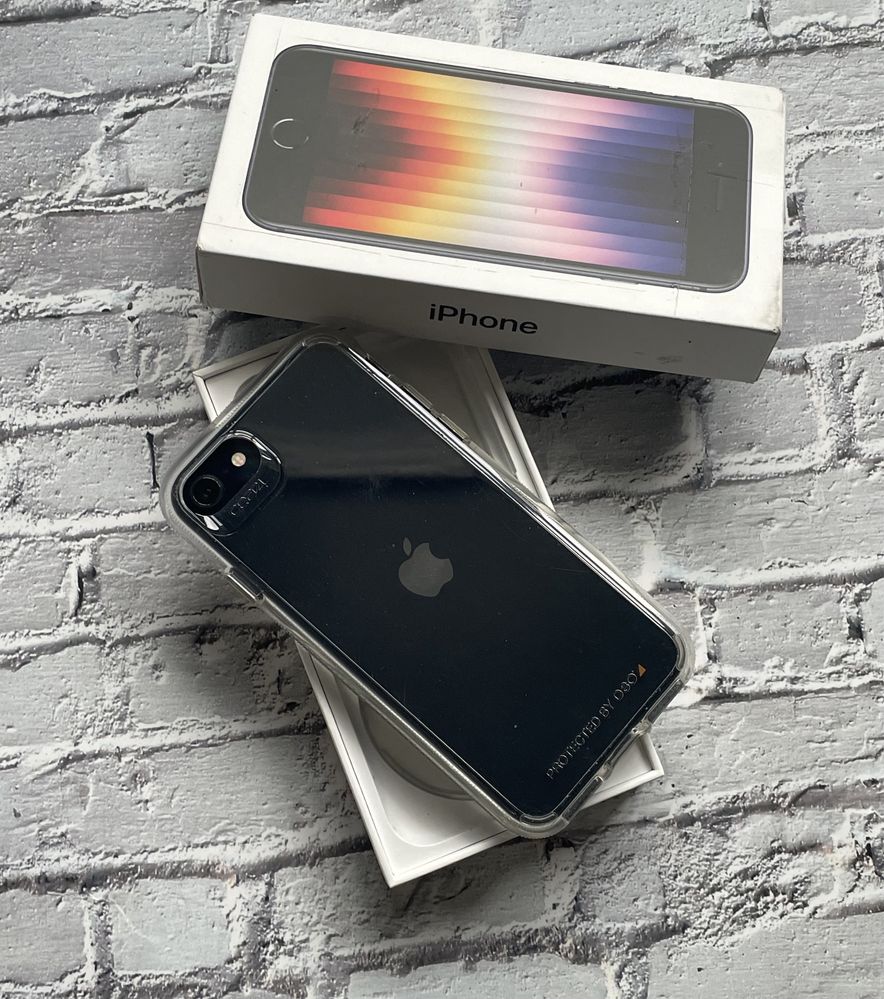 iPhone SE 2022 Midnight Neverlock