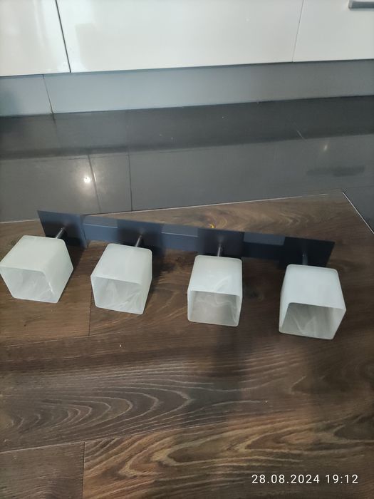 Plafon/ lampa sufitowa 4 źrodla światła