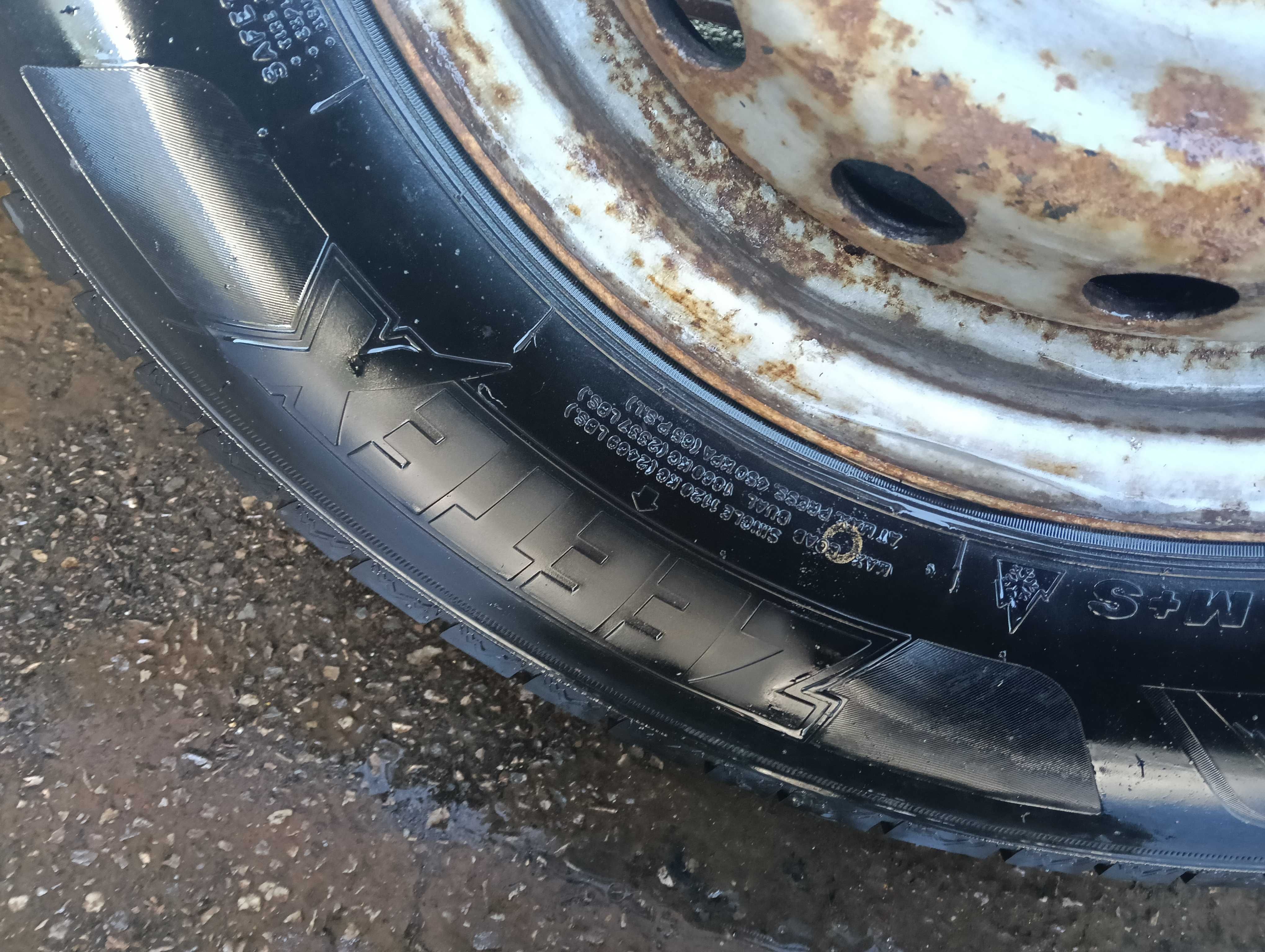 Koła Zimowe Volkswagen LT /Sprinter Wielosezon 225/70R15C Pirelli