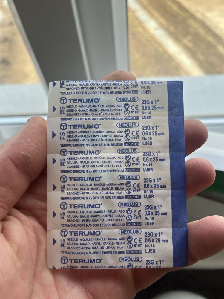 Шприцы 5ml  и иглы