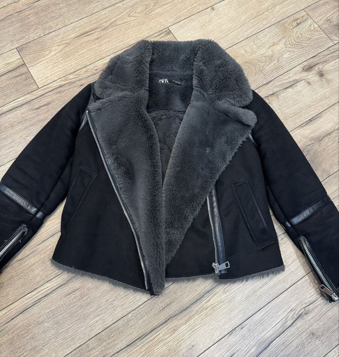 Жіноча дублянка фірми Zara