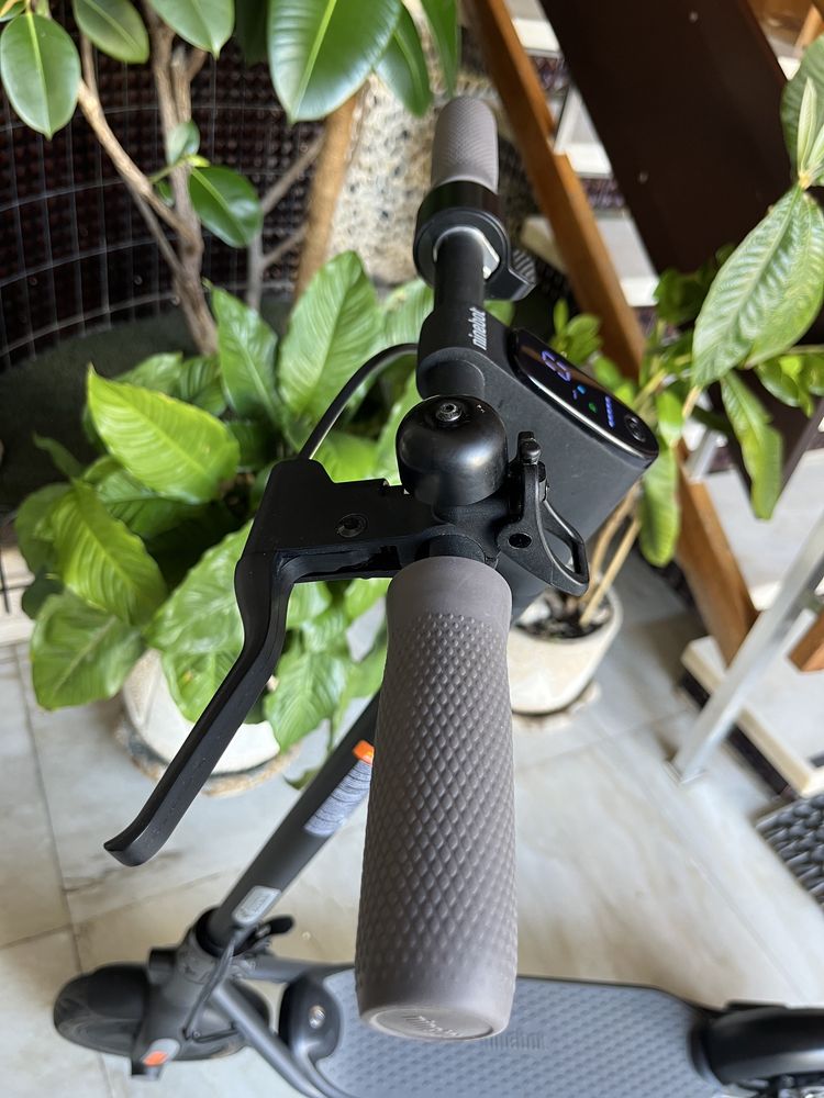 Segway Ninebot Trotinete F25E II