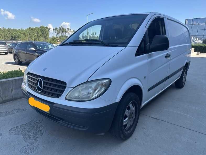 Carrinha Branca portas  Mercedes