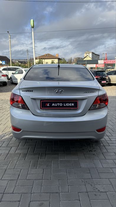 Офіційний Hyundai Accent Хюндай Акцент 2013 р 1,4 газ/бенз 5МКПП