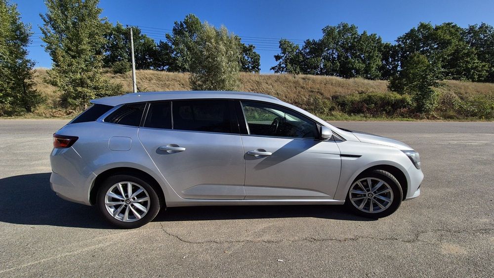 Vende-se Renault Mégane III Grandtour 1.5 dCi 2016 – Familiar Espaçosa