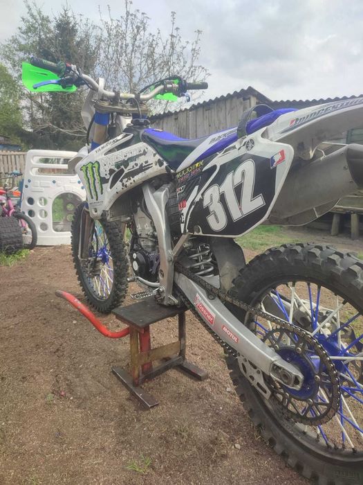 Yamaha yzf250 rok 2010
