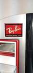 Стойка стенд  ветрина для очков ,брендовая Rayban .