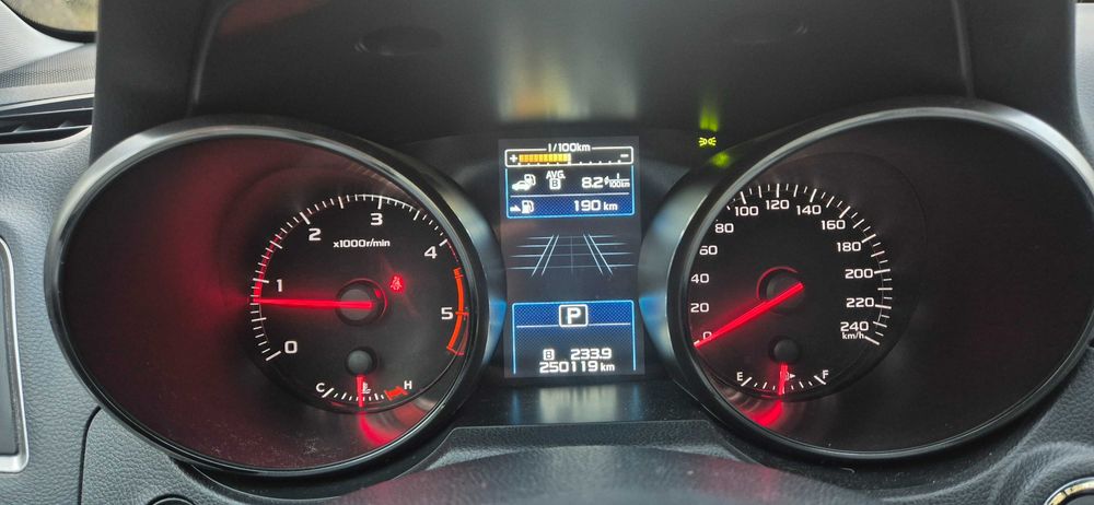 Subaru outback bogata wersja diesel boxer