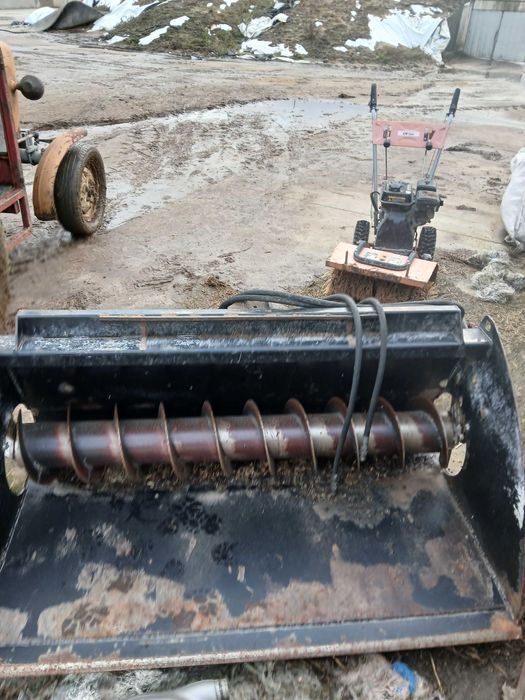 Łyżka-szufla do zadawania pasz