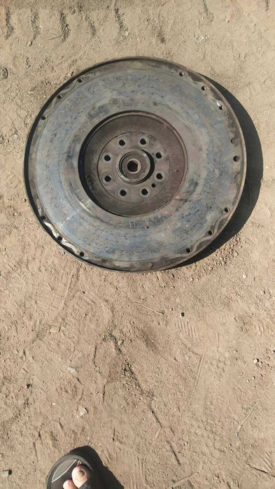 Маховик  діаметром 480 мм вагою 38 кг. Можливо для дровокола.