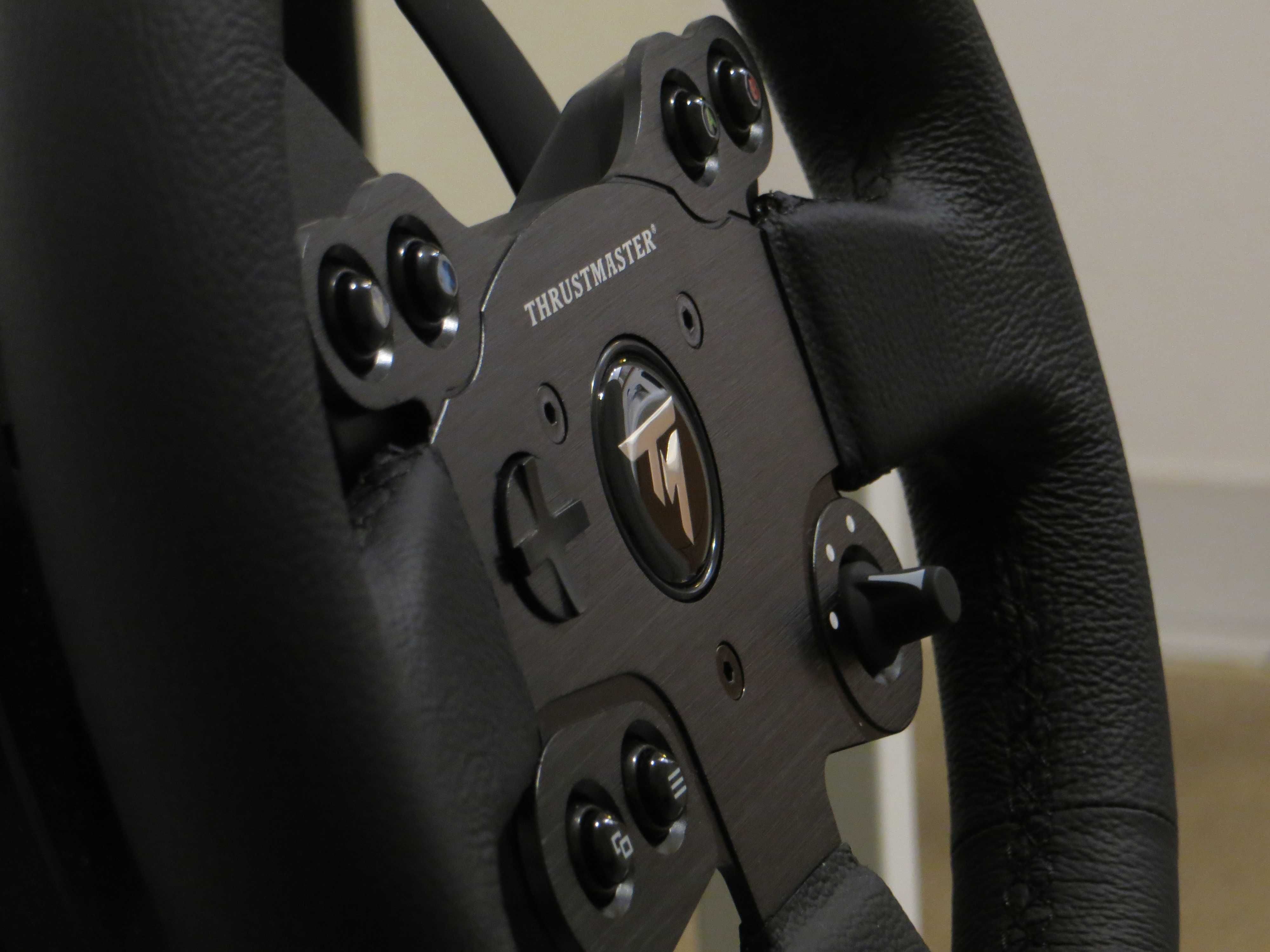Thrustmaster TX Leather Ed. + Pedais Thrustmaster T-LCM