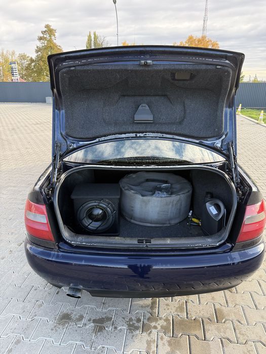 Продам ауді а4б5