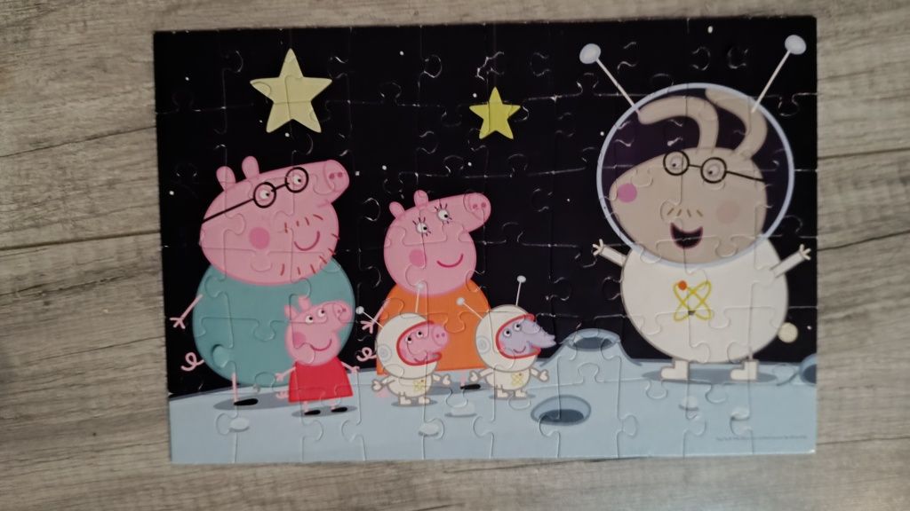 Puzzle, układanki