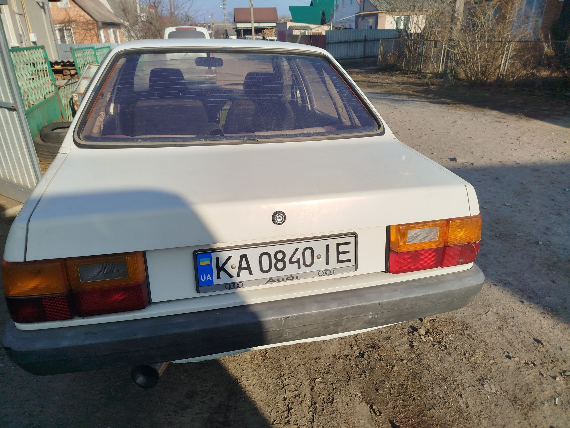 Продам Ауди 80 б 2. 1200 s