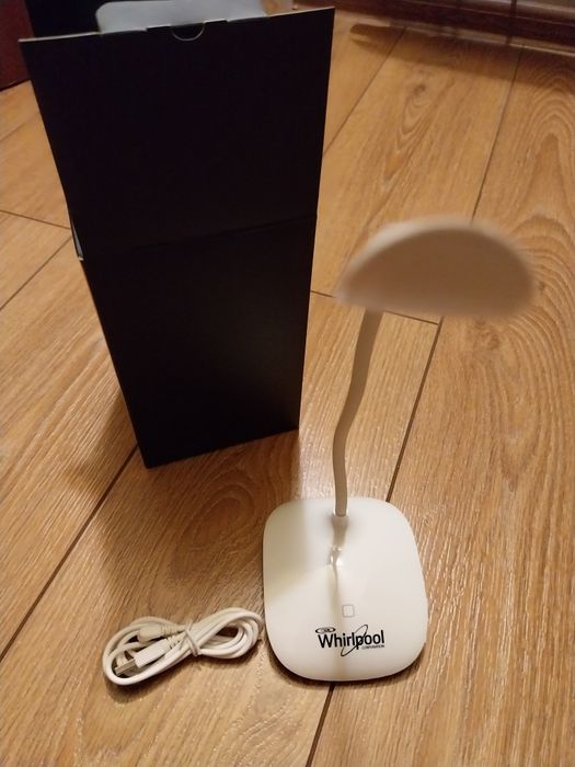 Lampa biurkową swan