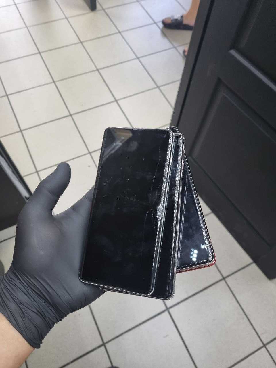 Битки (биті екрани) телефонів Samsung. Продається як лом (не робочі)
