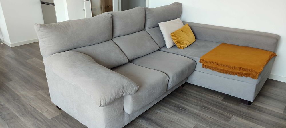 Sofá 2 lugares c/ chaise longue banak importa