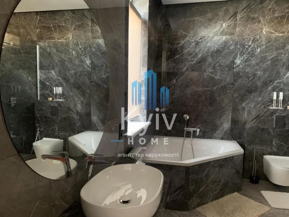 Продажа дома Печерск, центр, ул. Товарная, Киев