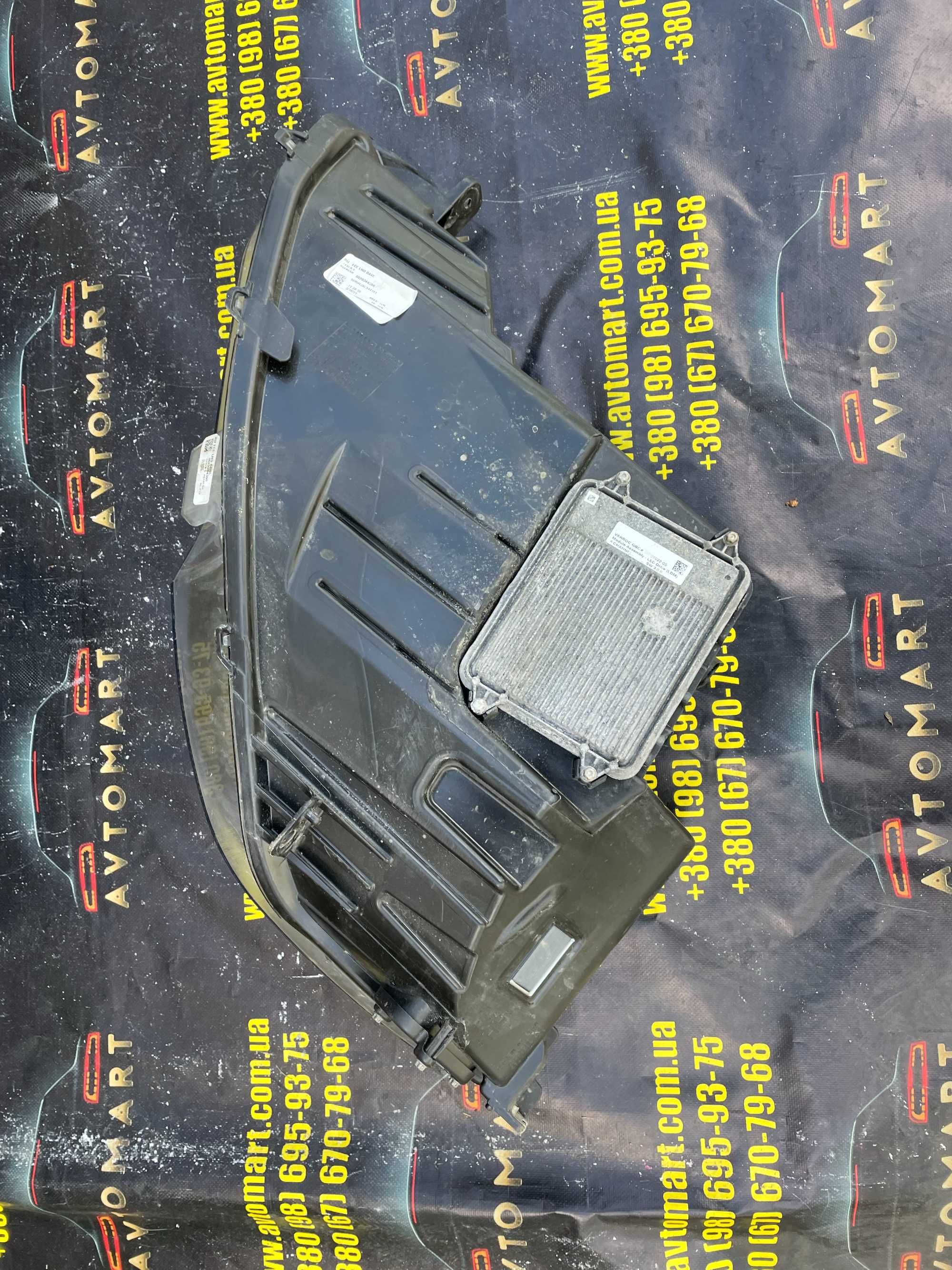 Фара передня права Tesla S Lift фара правая Base Tesla S 1053573-00-D